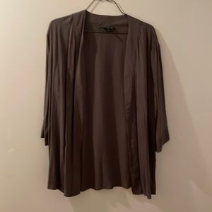 NWT beautiful medium-simply styled top olive green